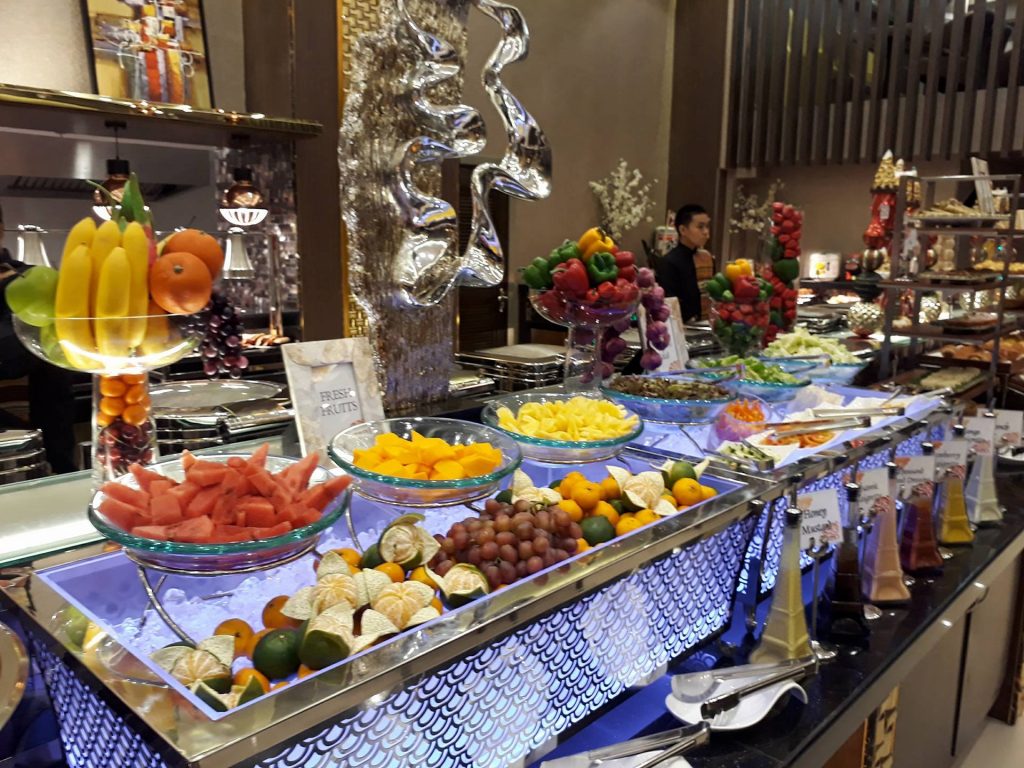 villa caceres hotel rjs buffet fresh fruits