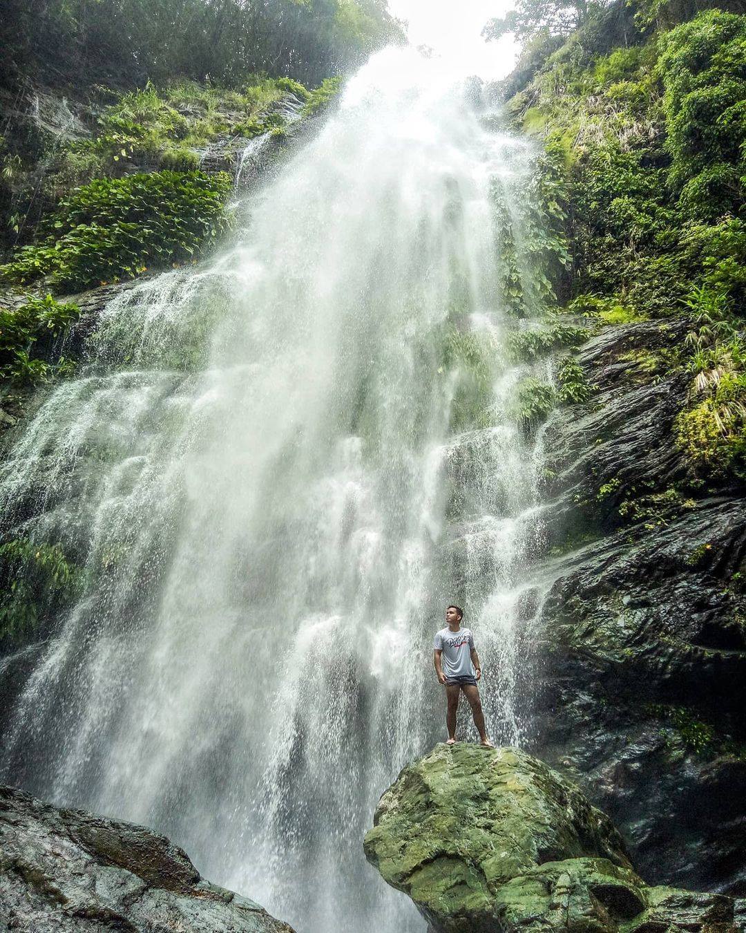 365 Things To Do In or Near Naga #13: Water Rappelling at Gabao Falls!