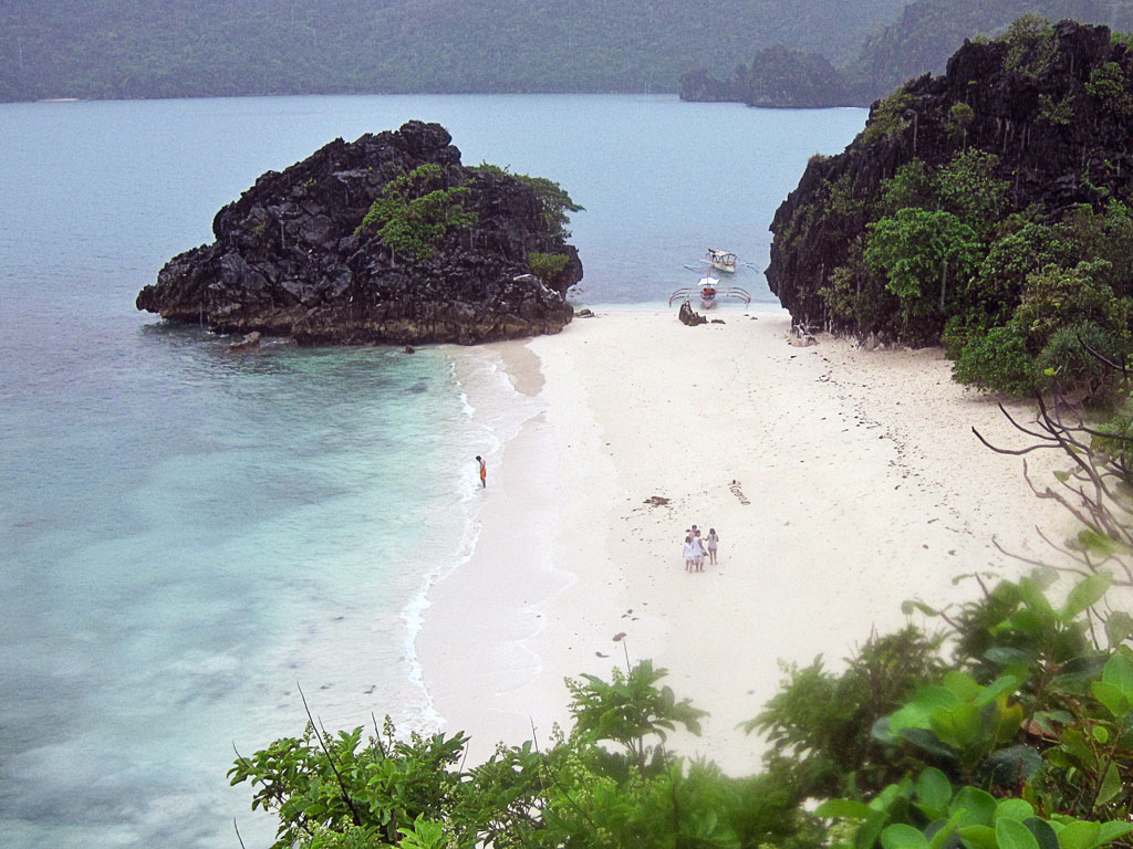 Valentine’s 2D/1N Caramoan Trip for 2 Contest