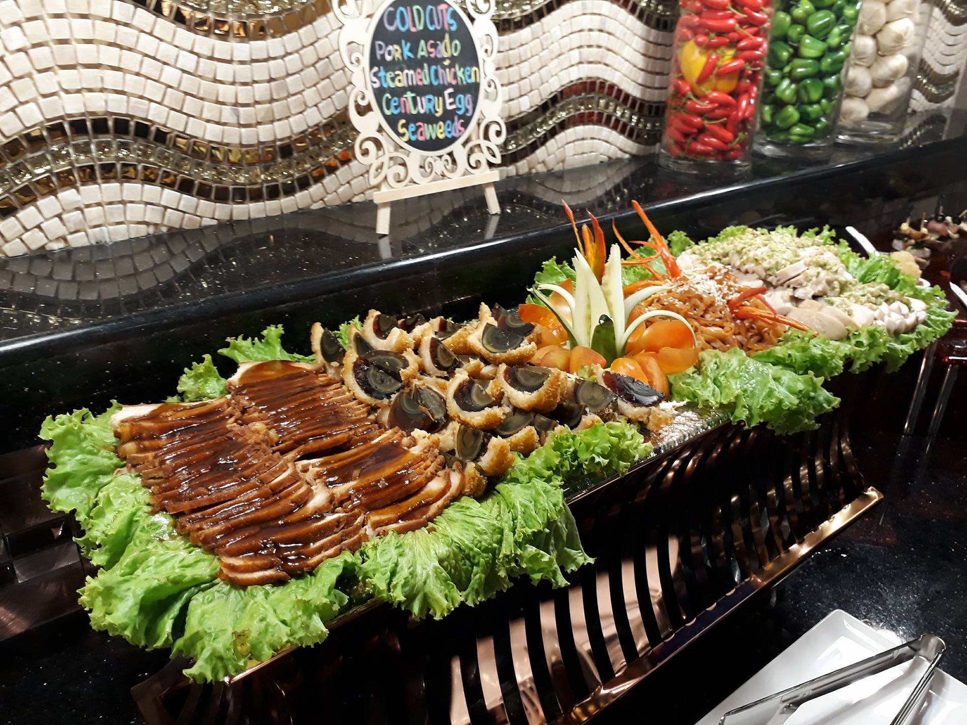 Goggle-Eyed at RJ’s Buffet