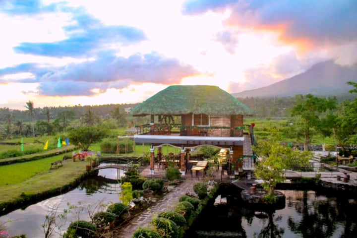 365 Things To Do In or Near Naga #7: Glamping & Picnic at Aguas’ Farm
