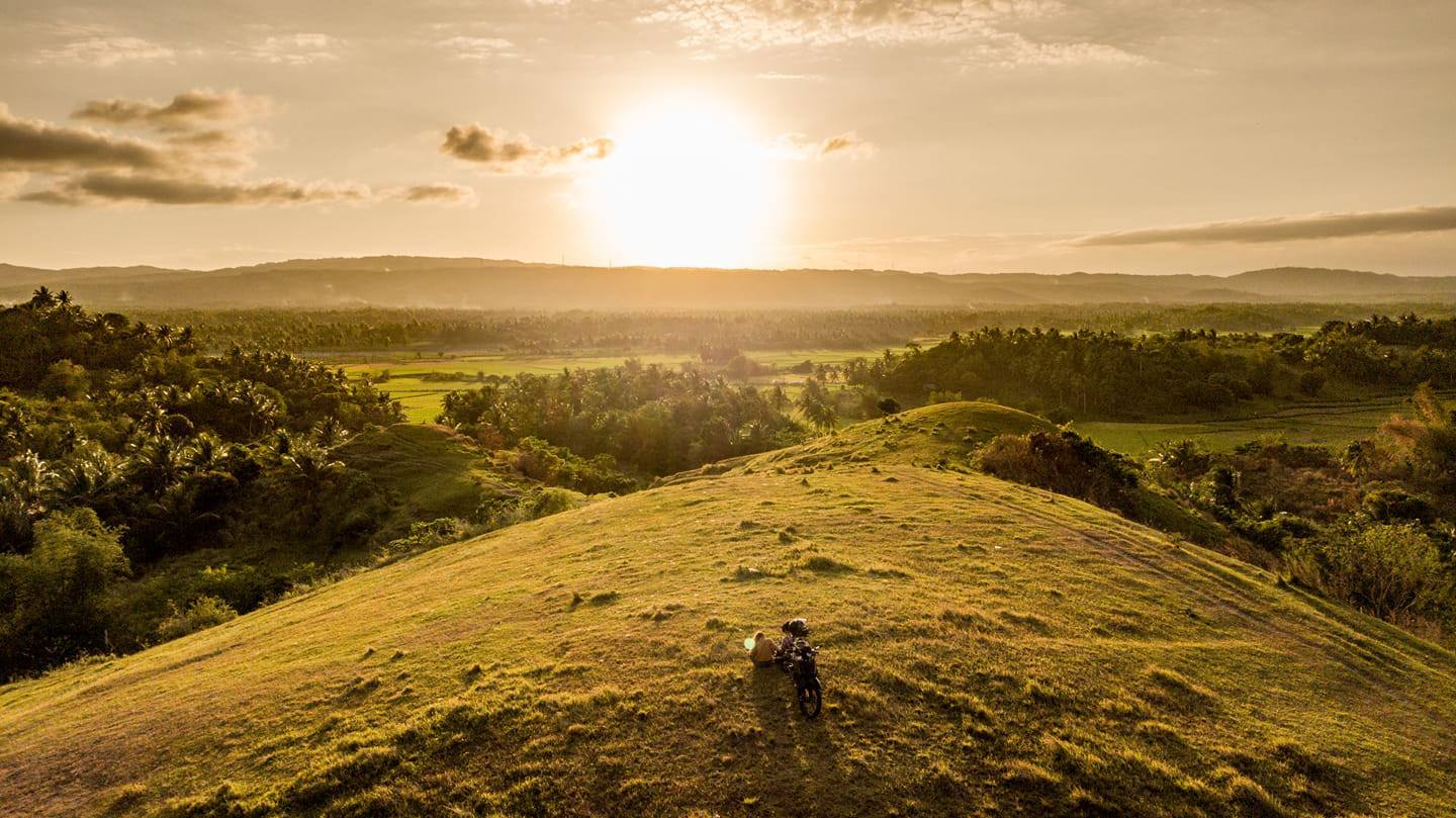 365 Things to Do In or Near Naga #1: Witness the Beauty of Bulalacao Hills
