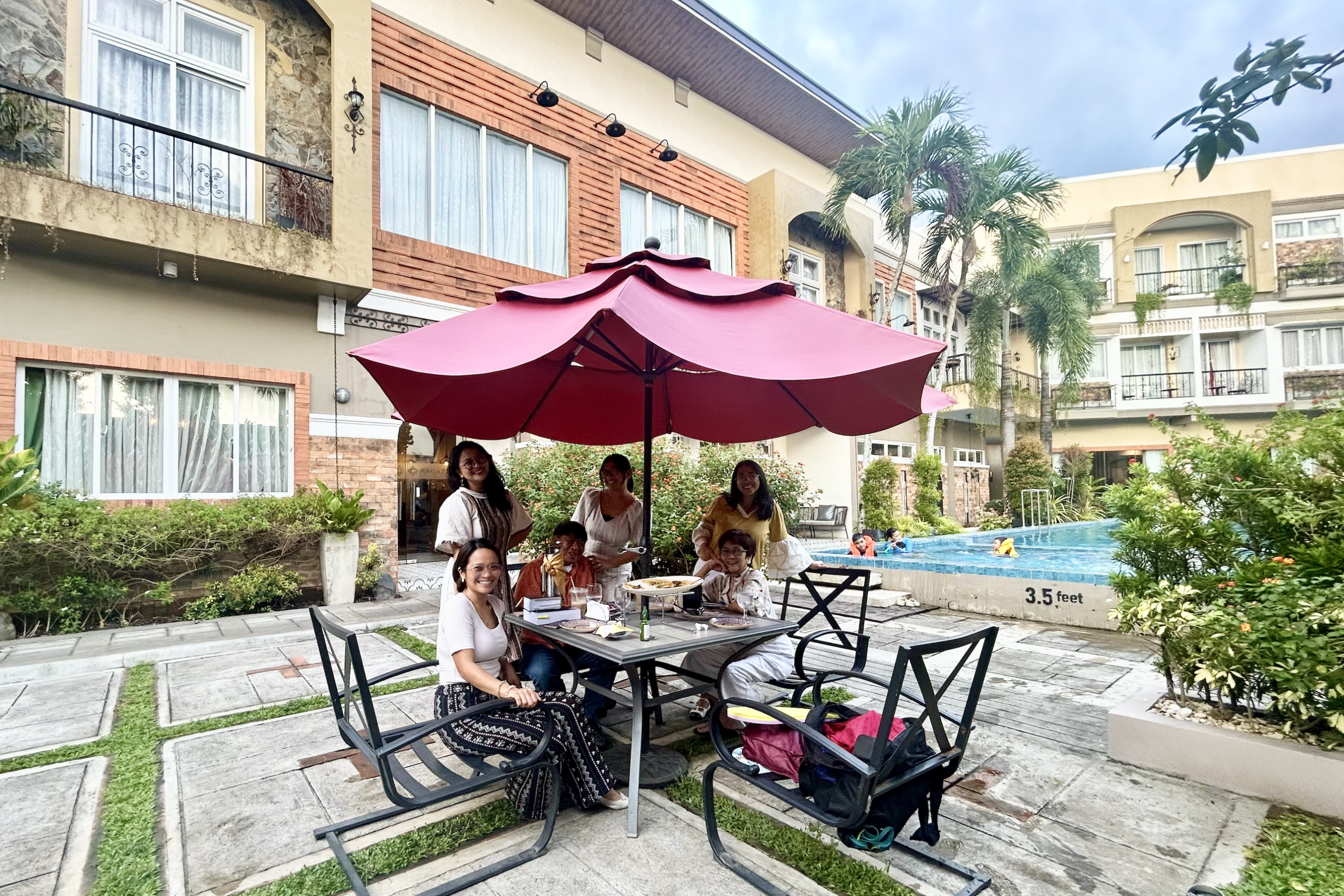 A Naga Staycation Story at Ragazzi Resort Hotel